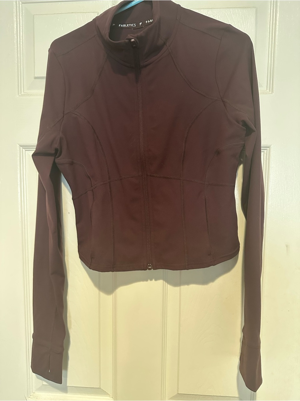 Fabletics Perfect Storm Cropped Train Jacket Size Medium Women’s